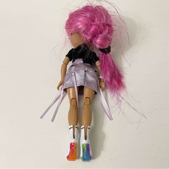 Rainbow High Avery Doll - Picture 8 of 16